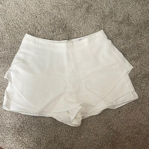 Brand new Shop Talulah White skort